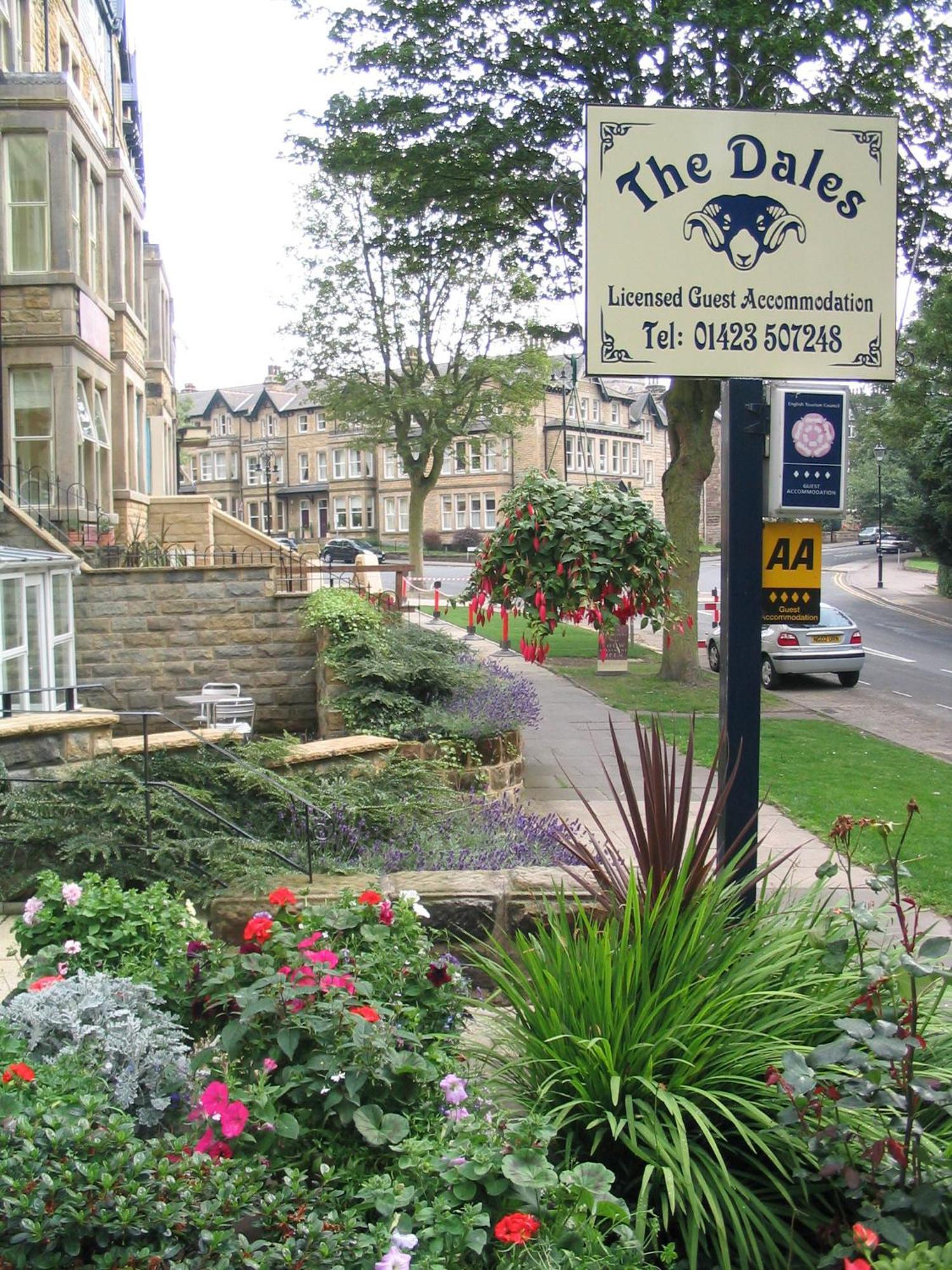 The Dales Acomodação com café da manhã Harrogate Exterior foto